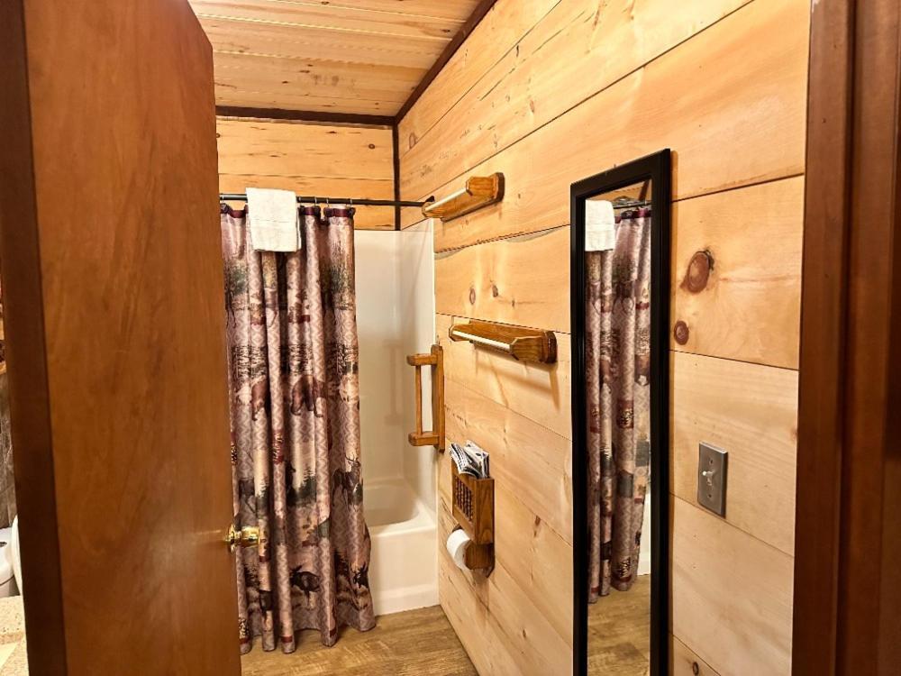 Best Bear Lodge Irons Exterior foto